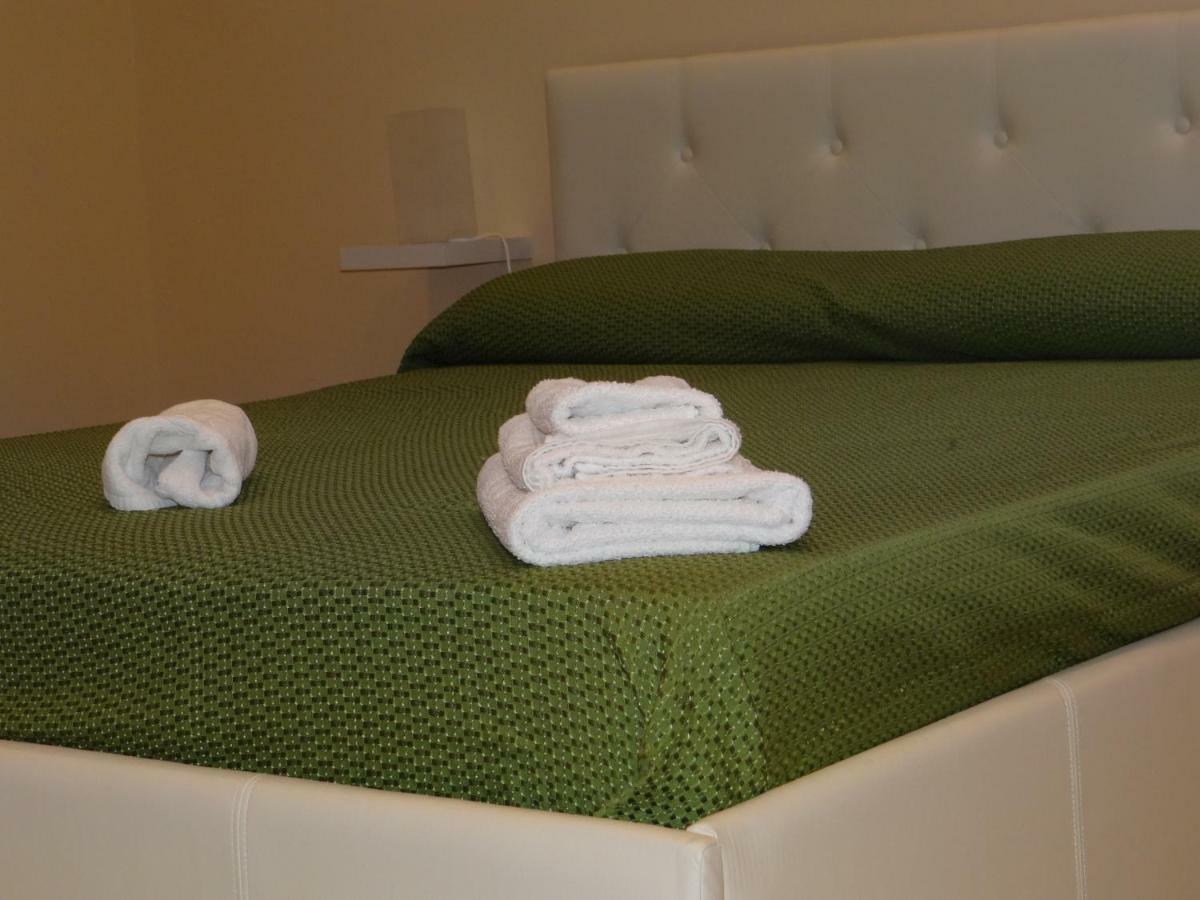 Montecarlo Palace Bed & Breakfast Palermo Exterior foto